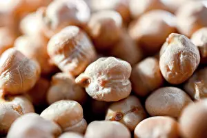 Dried Prints: Close updates of chickpeas or chickpeas. Close updates of chickpeas or chickpeas