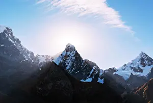 Berg Prints: Cordillera Beautiful mountains landscapes in Cordillera Huayhuash