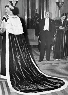 Coronation Prints: Coronation Robe -- London is coronation-minded