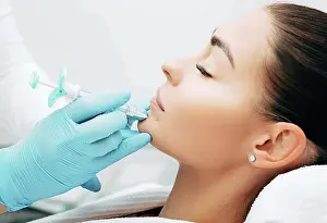 Lifting Prints: Cosmetic injection