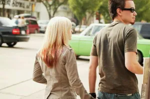 Best Prints: Couple walking