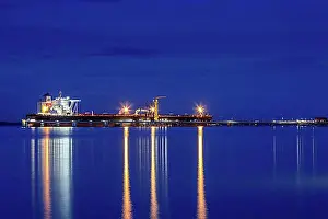 Exterior Photograph Prints: Crude oil tanker Landbridge Prosperity at the discharge bridge of the NWO in the Jade Bay