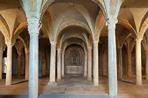 Grave Prints: Crypt with a vaulted ceiling and lots of columns