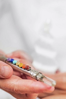 Healing Prints: Crystal healing therapy with 7 chakra healing wand