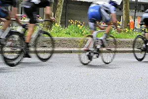 Cycling Prints: Cycle race through the streets of Berlin