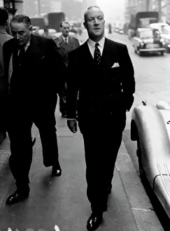 1955 Prints: Det-Sup Herbert Hannam - Det-Supt Herbert Hannam after giving evidence at the Old Bailey to-day