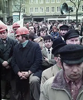 Occasion Prints: DEU, Germany: The historical colour photos from the times of the 1970s show events and people from politics
