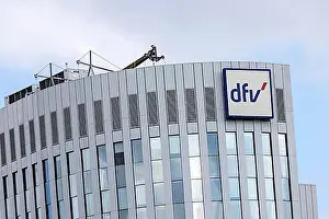 Exterior Photograph Prints: Deutscher Fachverlag, dfv Mediengruppe