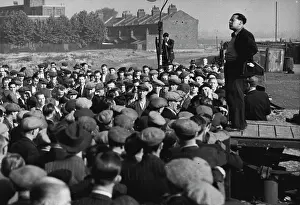 1926 Prints: Dockers Hear Leader On First Day of Emergency -- Crowd of London dockers listen to a speech by Albert Timothy