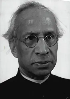 1952 Prints: Dr. Sarvepalli Radhakrishnan - Former Indian Ambassador to Moscow is returning to Delhi for election as unopposed