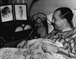 Picture Prints: Dr.C.Galbraith (VK2 ABD) speak in the world from his bed