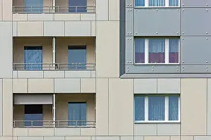 Balcony Prints: Dresden prefabricated building refurbishment