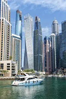 Architektur Prints: Dubai Marina Skyline Hochhauser Wolkenkratzer Buildings on the Water Higher format Dubai