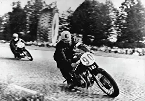 Race Prints: Duke Leads The World -- In the lead