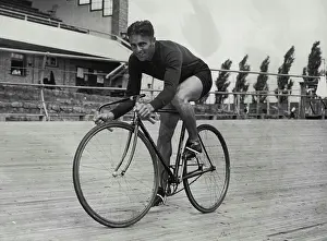 Finland Prints: E.L. 'Dune' Gray.... Olympic champion. January 01, 1932. (Photo by Orbis Photo)