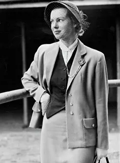 Suit Prints: Elaine Blanshard, always a fashion leader