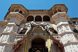 Entrances Prints: Elephant gate Hathi Pol on the city palace, Bundi, Rajasthan, India, Asia
