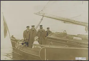 Elsevier photo collection. H.M. Queen "Brandaris" looks sailing competitions Zuiderzee. 1924. IJsselmeer, Zuiderzee