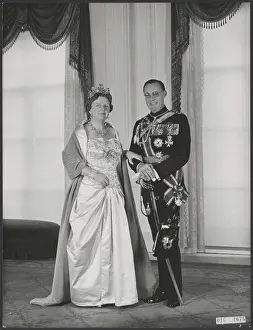 Elsevier Prints: Elsevier photo collection. portrait Queen Juliana Prince Bernhard. March 1, 1961