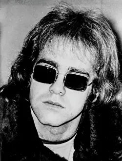 Elton John, 70s