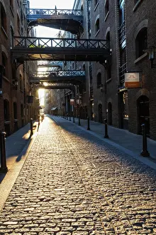 Streets Prints: England, London, Southwark, Butlers Wharf, Shad Thames