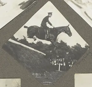 Voorkeursbeeld Prints: Equestrian scene on Royal wood fortress Het Loo: Rider takes obstacle