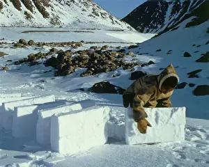 Eskimo Prints: Eskimo making Igloo Canada (Arctic)