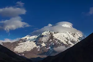 Berg Prints: Fantastische Landschaft in den peruanischen Anden