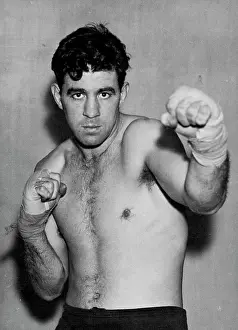 1937 Prints: The fighting pose of Maurice Strickland