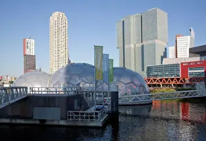 Global Warming Prints: The Floating Pavilion experiment in sustainable architecture and Climate Proof Development