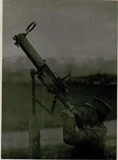 Flyer repellent with angle arm (for m.g.m7 / 12.m.7.)