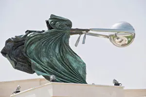 Heather Prints: Force of Nature sculpture by Lorenzo Quinn at Katara Cultural Village; Doha, NA, Qatar
