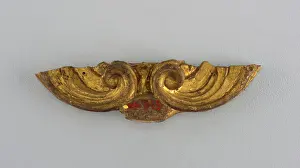 Fragment; wood, gilded