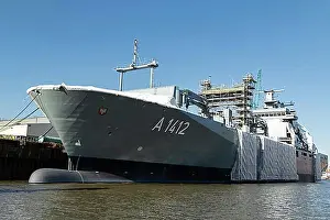 Hessia Prints: Frankfurt am Main A 1412, German Navy supply ship in the shipyard in the port of Hamburg