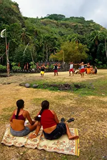 Tahiti Prints: FRENCH POLYNESIA, SOCIETY ISLANDS, TAHITI, MARAE ARAHURAHU, LOCAL PEOPLE REHEARSING DANCE