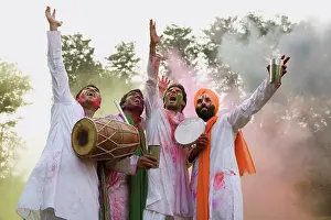 Expressions Prints: friends playing Holi