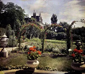 Formal Garden Prints: Garden scene photographed in Autochrome Lumière