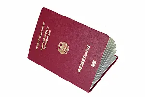 Trips Prints: German EU passport with biometric chip