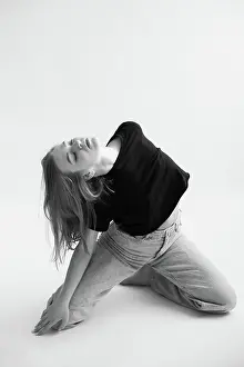 Trainer Prints: The girl does stretching and exercises