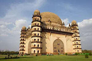 Tourists Prints: Gol Gumbaz ; built in 1659 ; Mausoleum of Muhammad Adil Shah ii 1627-57 ; dome is second largest one in world which is
