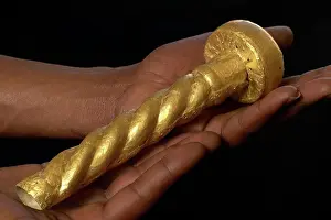 Out Of Africa Prints: Gold Sceptre (21mm in length and weighing 27g)