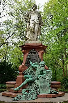 Writer Prints: Gotthold Ephraim Lessing, Monument