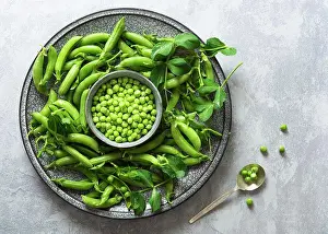 Produce Prints: Green peas on a plate with a bowl of shelled peas