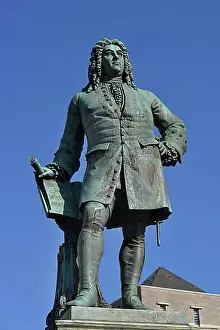 Geography Prints: Handel Monument, Market Square Halle an der Saale, Saxony-Anhalt, Germany, Europe
