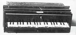 Exposition Prints: Harmoniflûte second half 19th century Bouton The harmonilûte was created as an instrument that was between the small