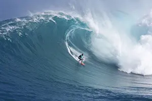 : Hawaii, Maui, Yuri Farrant surfs huge wave at Jaws, aka Peahi.
