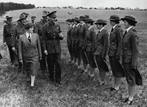 King Of The United Kingdom Prints: H.M. The King Visits Australian Troops in The South Of England - The King chatting to an Australian officer