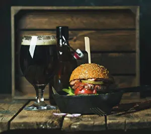 Meat Prints: Homemade beef burger with crispy bacon