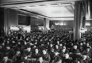 Homeward Bound - The luxury diningroom of the "O