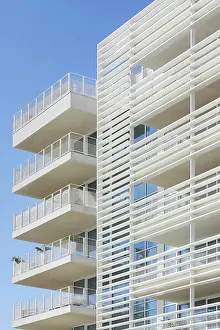 Balcony Prints: Horizontal louvres and balconies